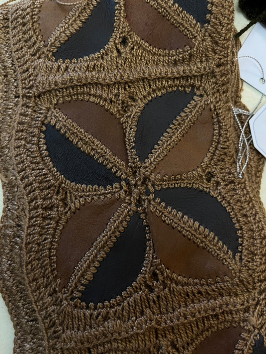 WOVEN LEATHER SCARF