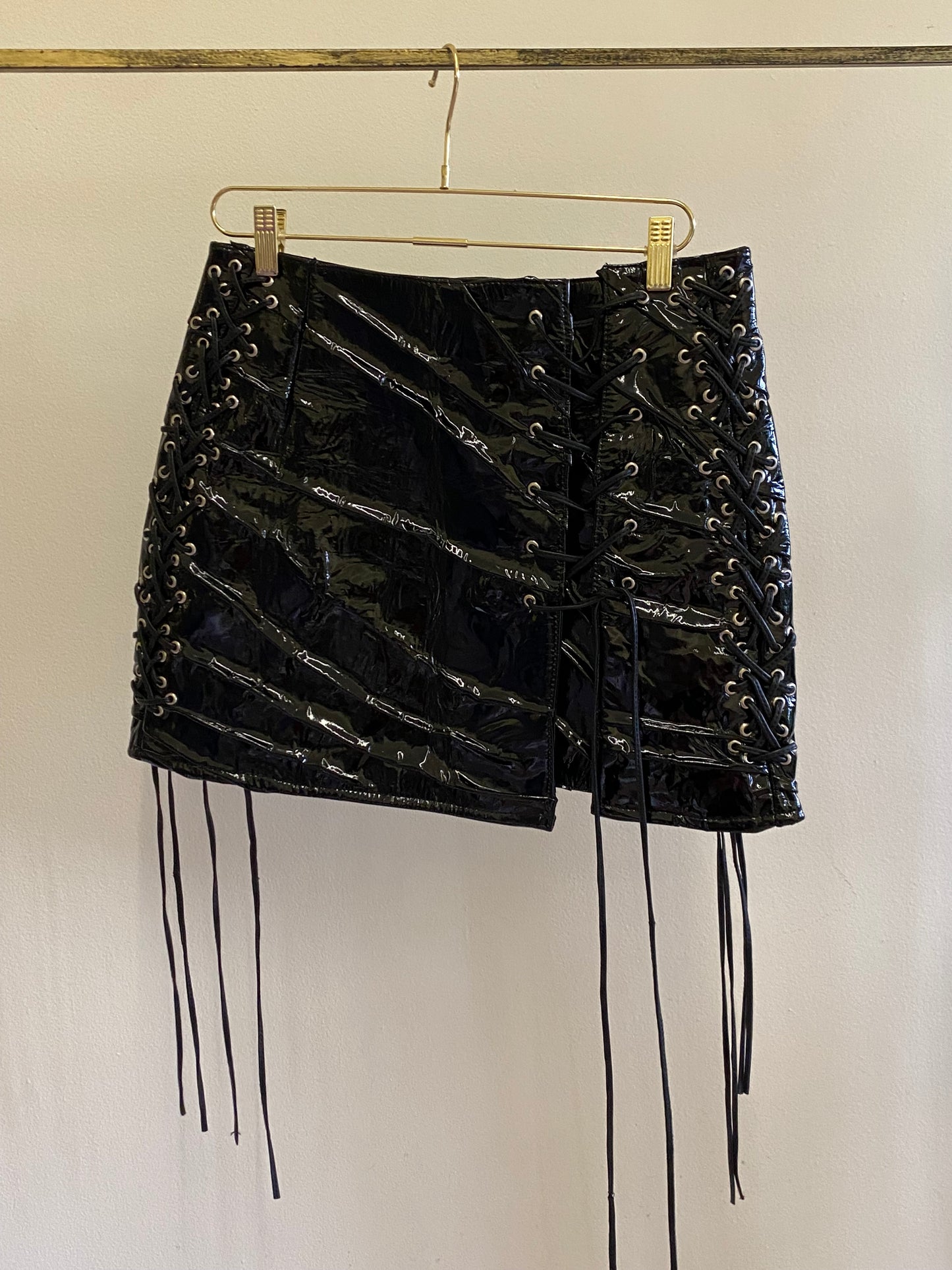 BLACK LEATHER SKIRT