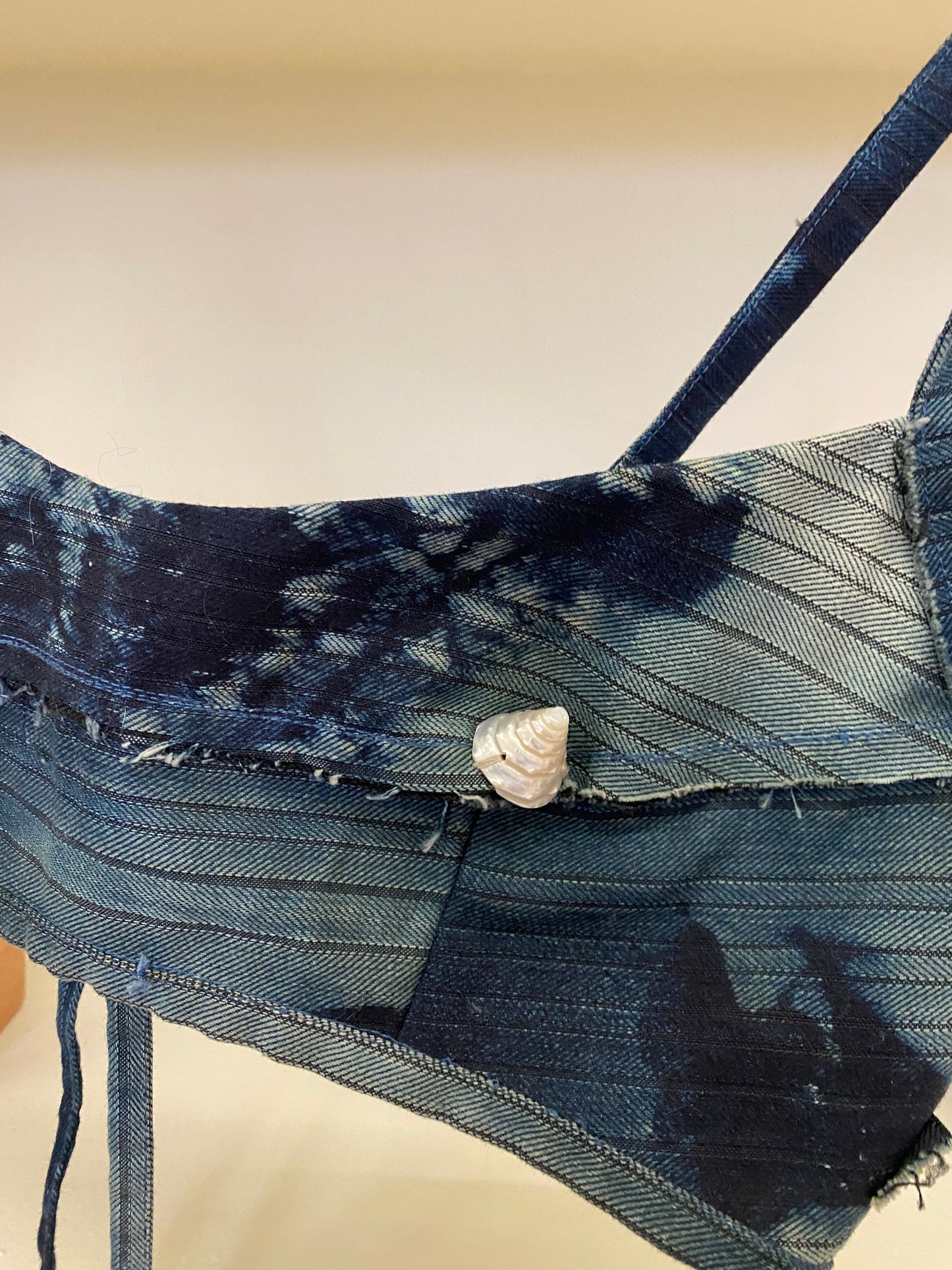 INDIGO TOP WITH SHELLS