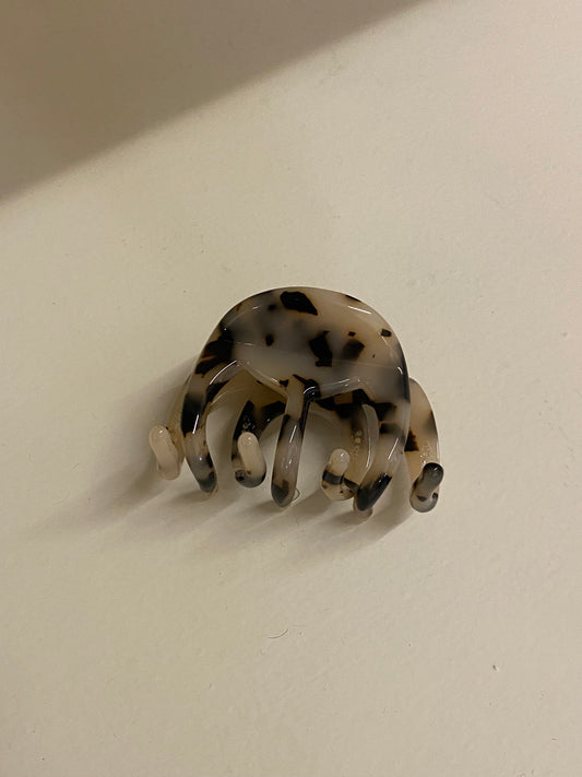 TORTOISE HAIRCLIP
