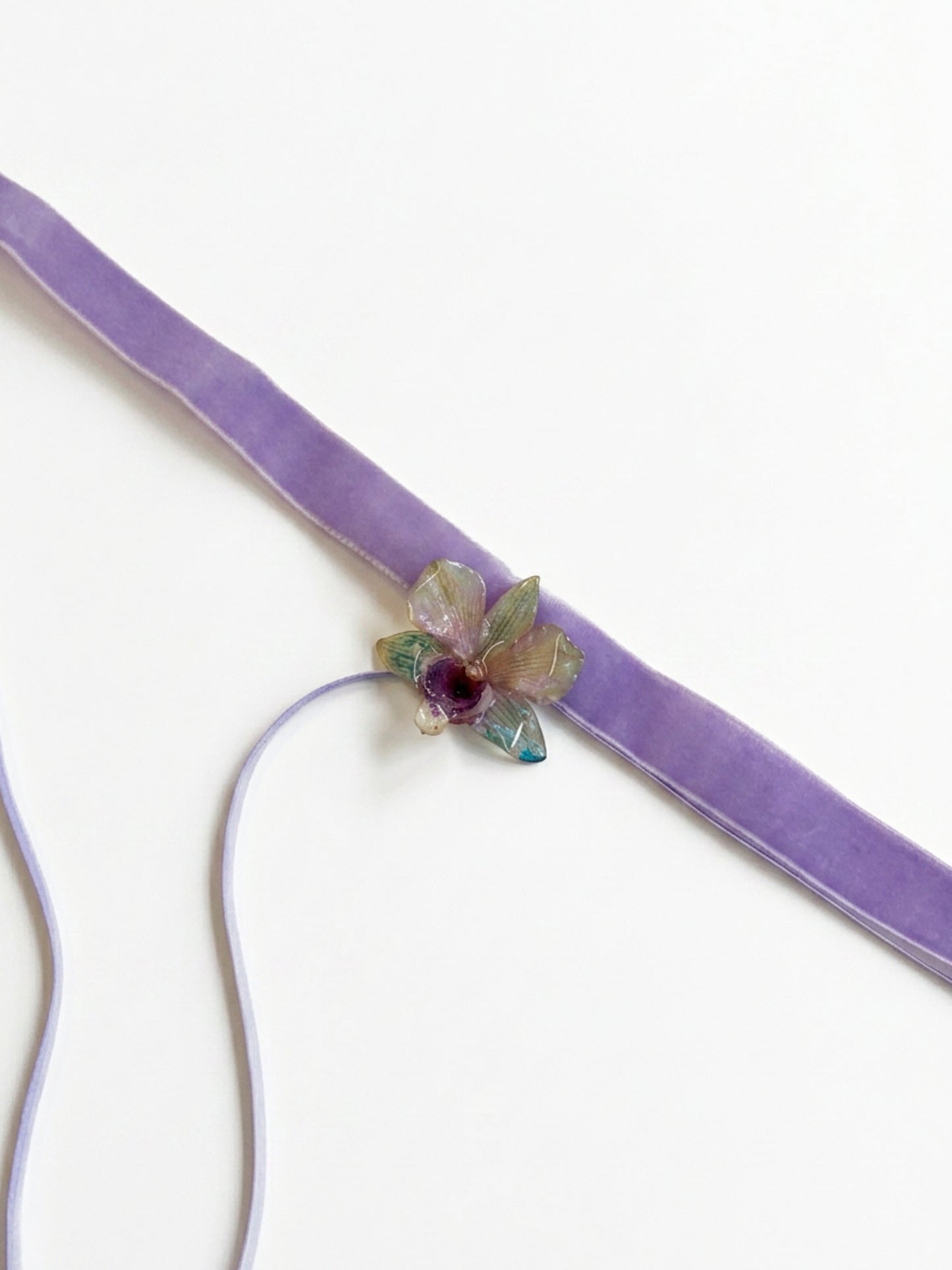 MINT ORCHID PURPLE VELVET CHOKER