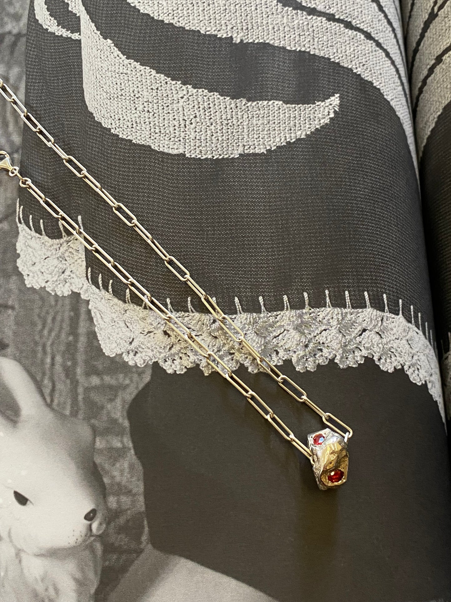 METEORITA SILVER NECKLACE