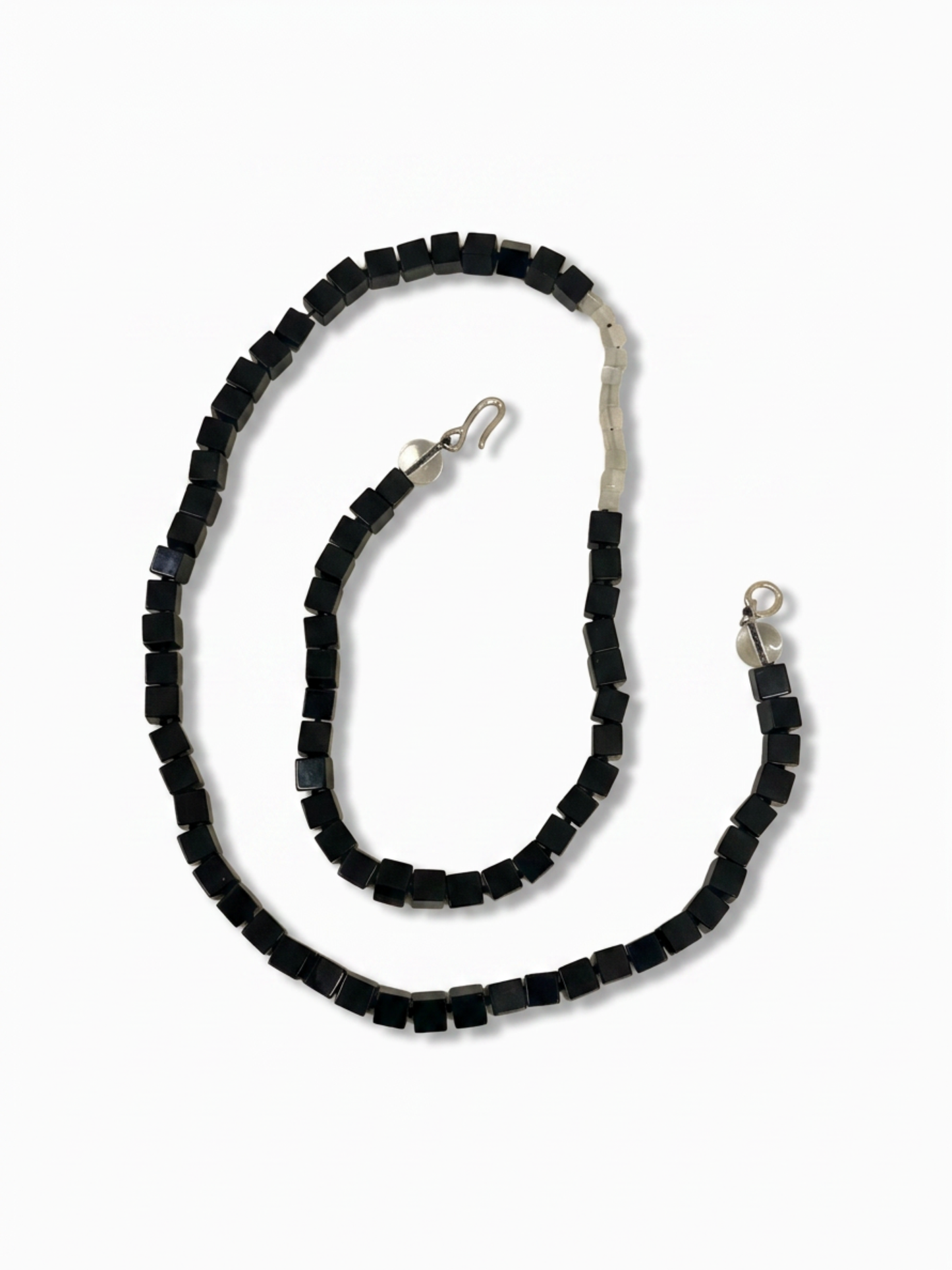 CUBOS NECKLACE