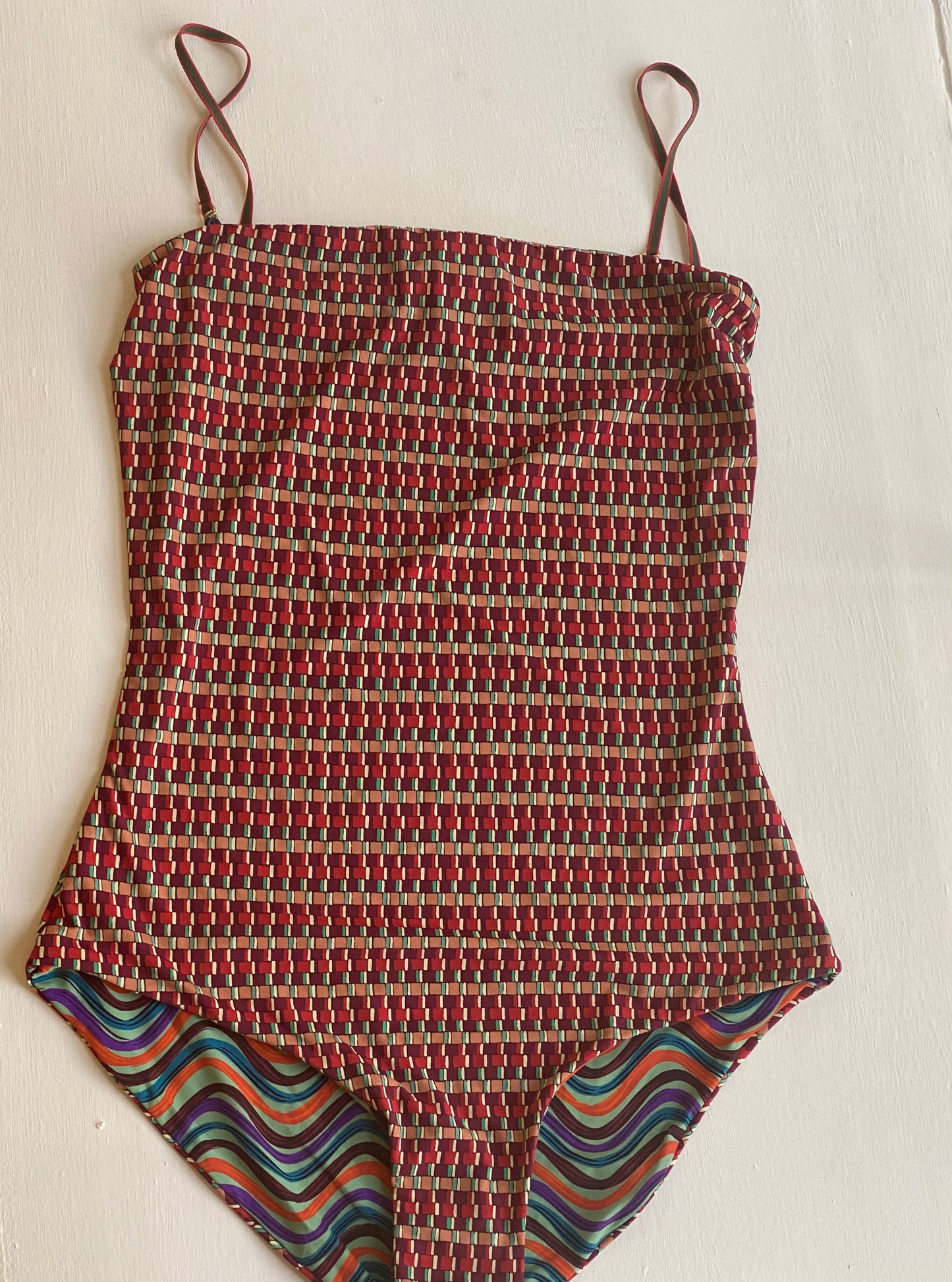 BATHING SUIT SIDE BEACH 674