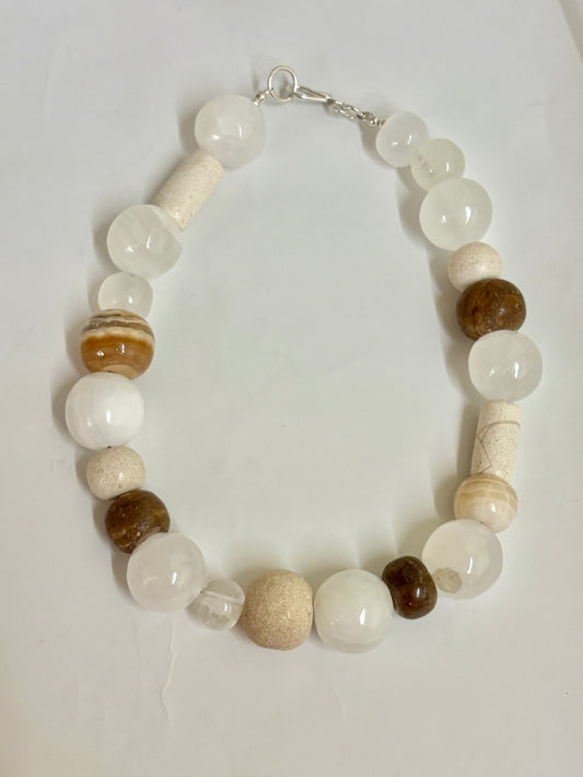 QUARTZ CHUNKY NECKLACE
