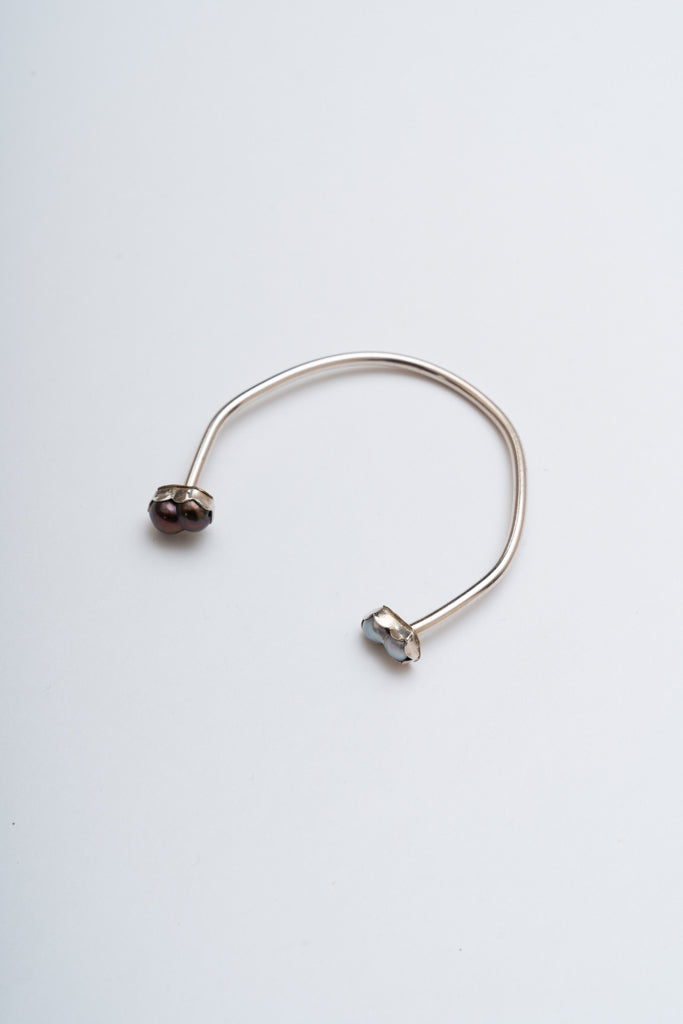 GEMINI BAROQUE PEARL CUFF