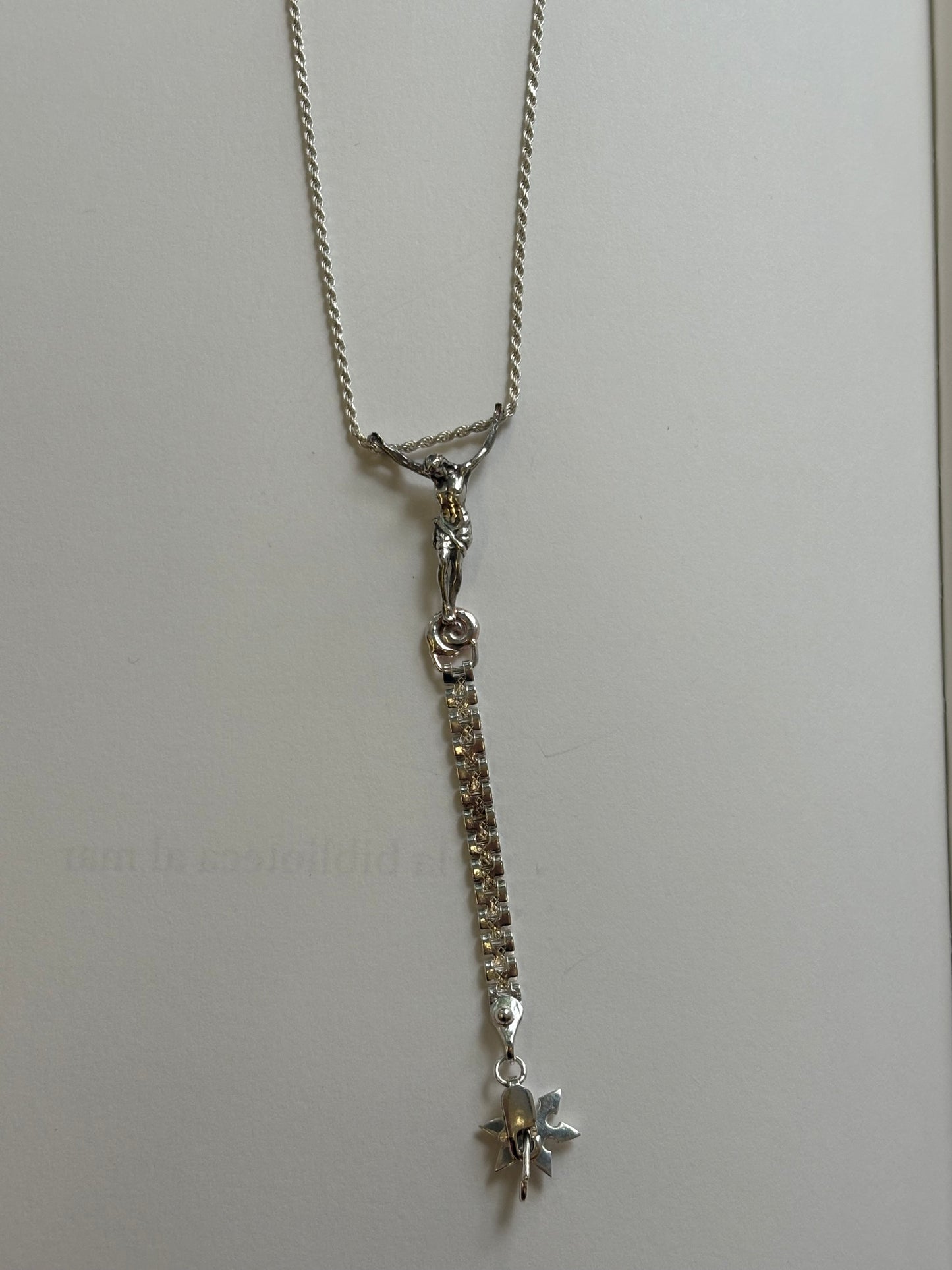 REDENCIÓN NECKLACE