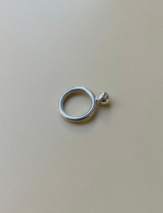 SILVER RING