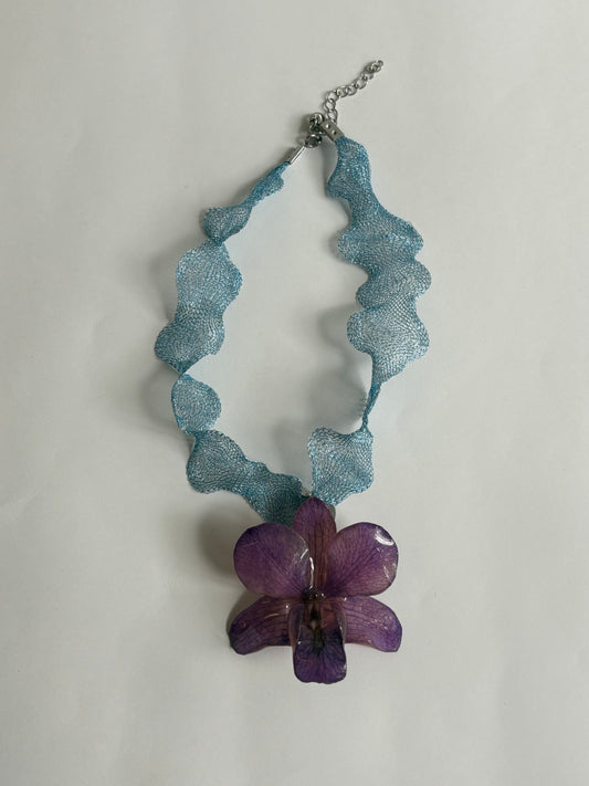 ORCHID NECKLACE - PURPLE & BLUE