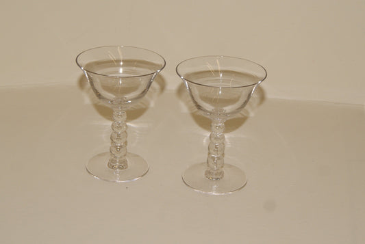 VINTAGE WINE GLASS SET