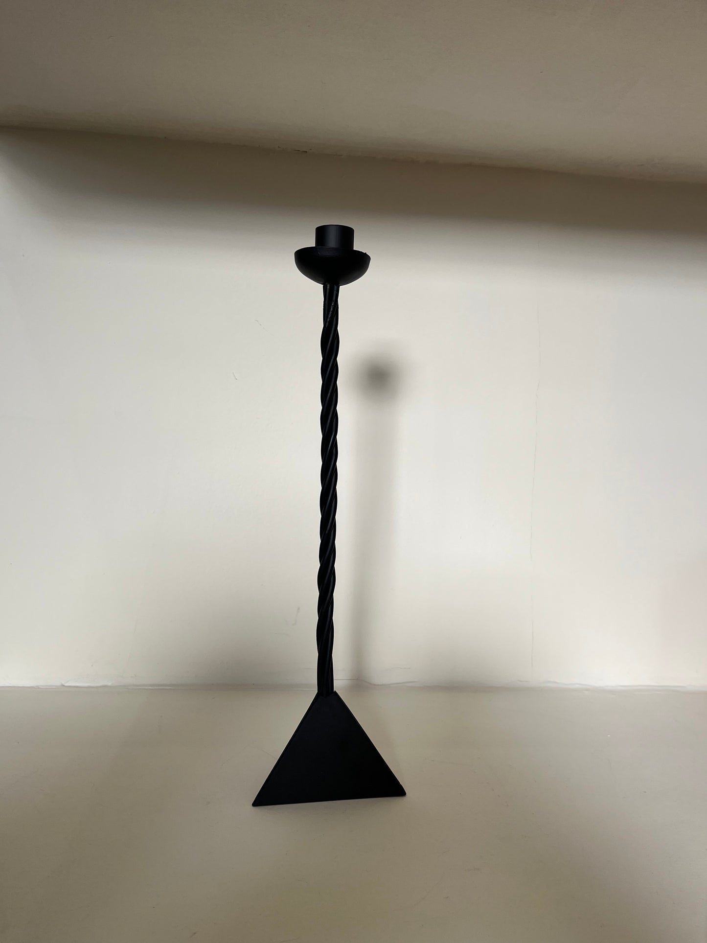 LASSO CANDLESTICK