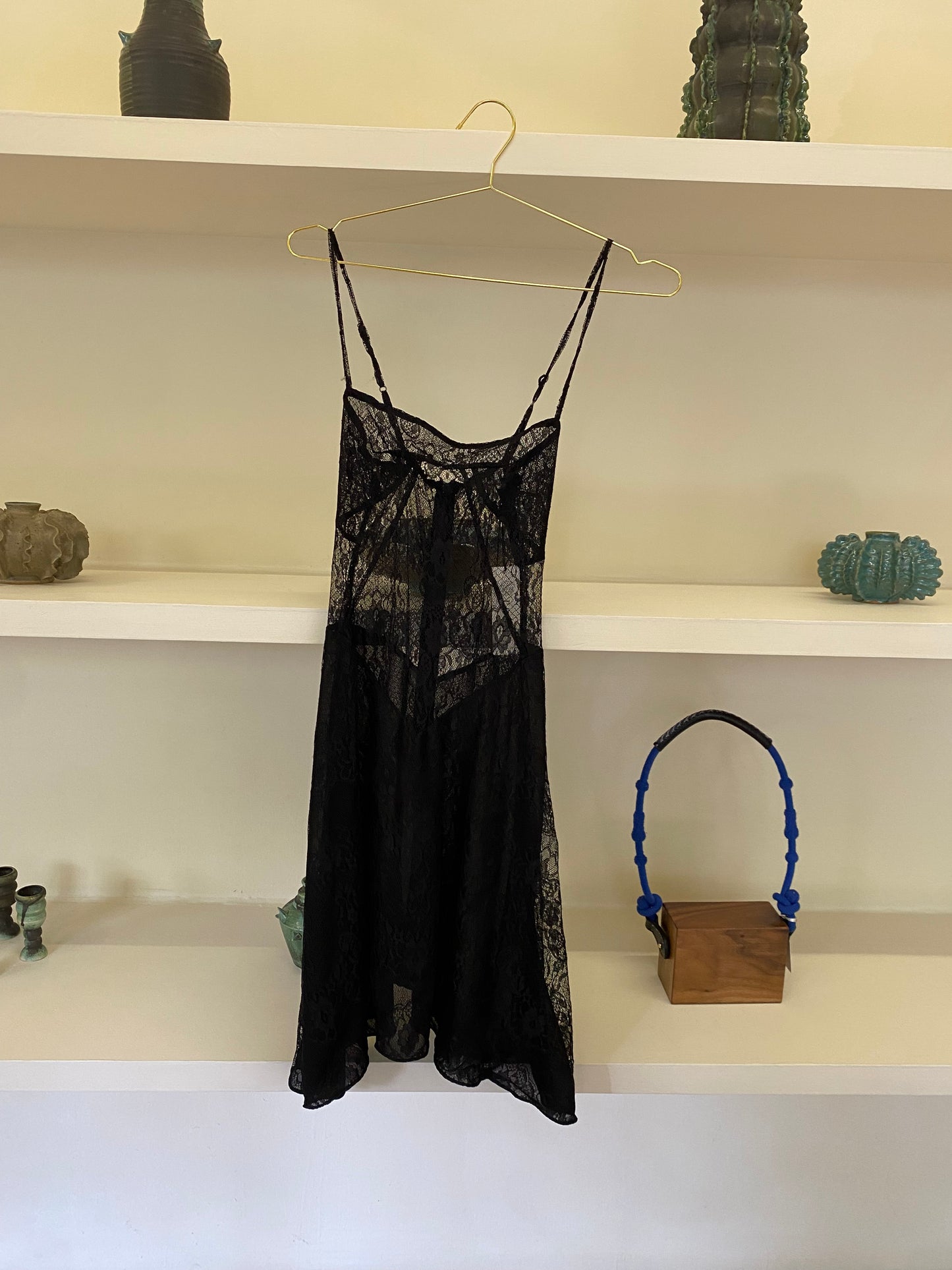 LAURA LACE SHORT DRESS