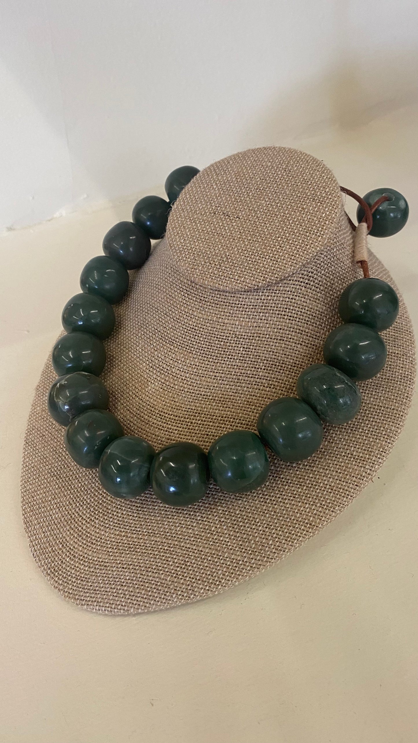 BOLD JADE NECKLACE