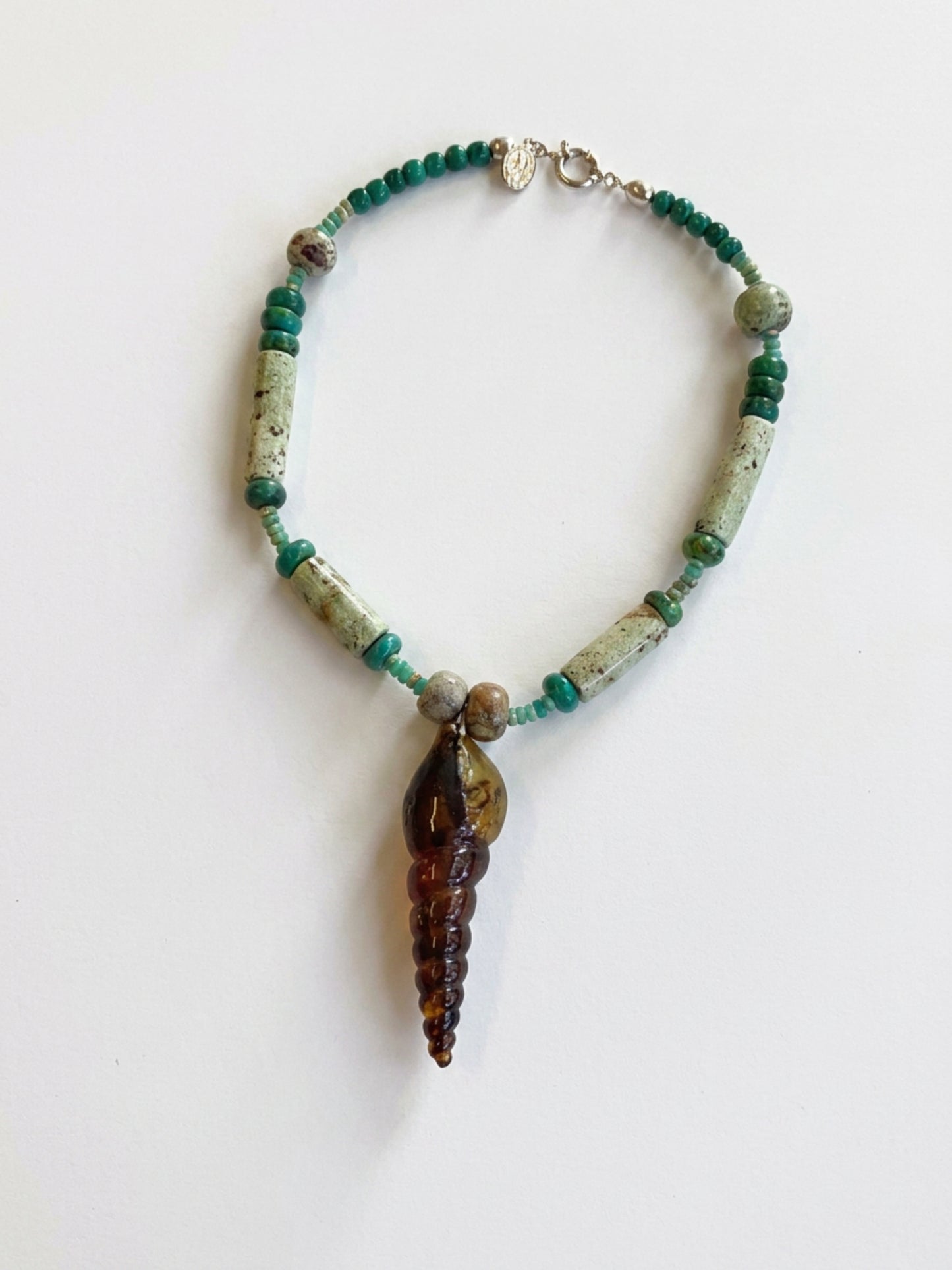 CARACOL ALARGADO NECKLACE