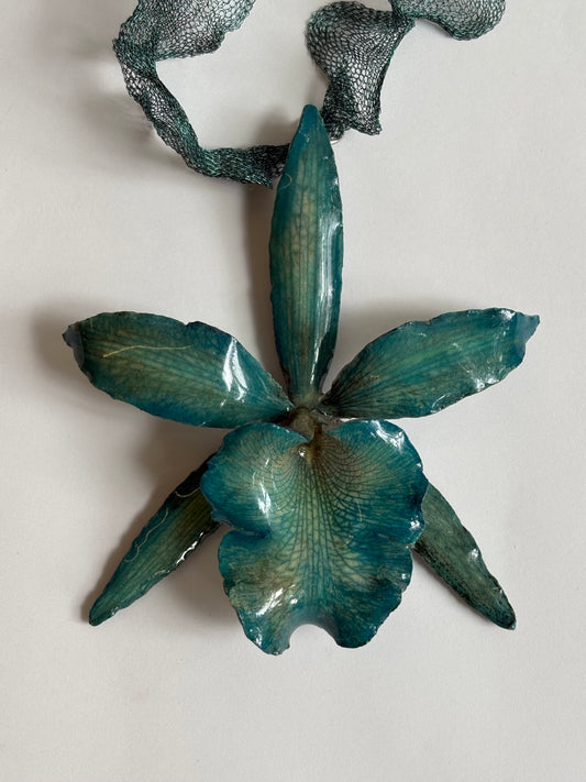 ORCHID NECKLACE - EMERALD GREEN