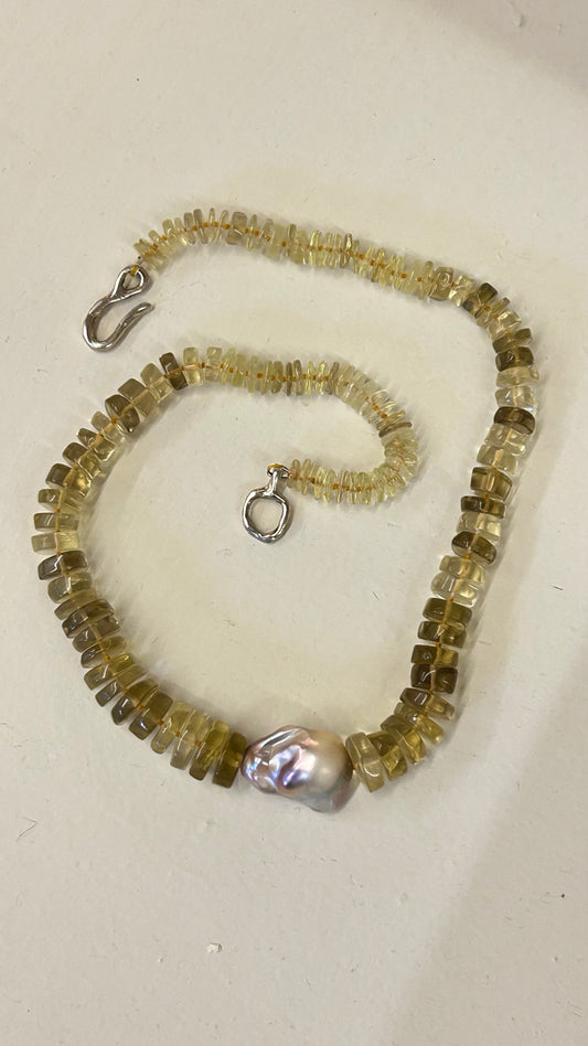 LEMON QUARTZ AND PEARL NECKLA