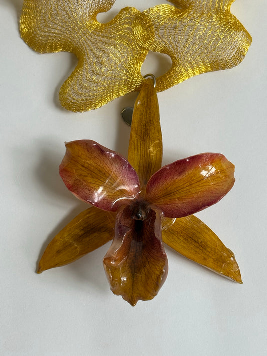 ORCHID NECKLACE - YELLOW