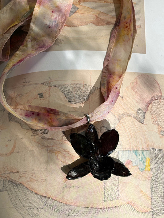 BLACK SILK NECKLACE