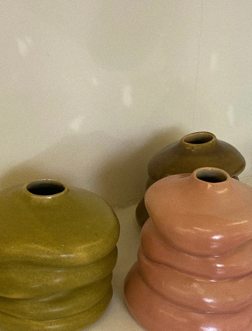 CERAMIC SCULPTURE VASE