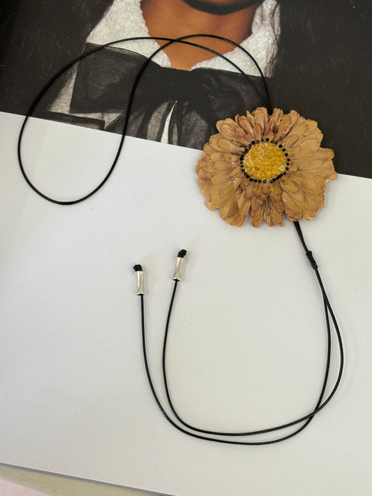 PRESSED FLOWER CORBATÍN