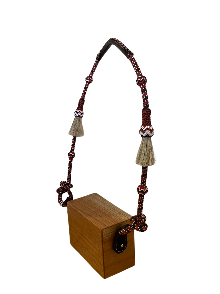 LONG REIN STRAP WITH HORSE HAIR