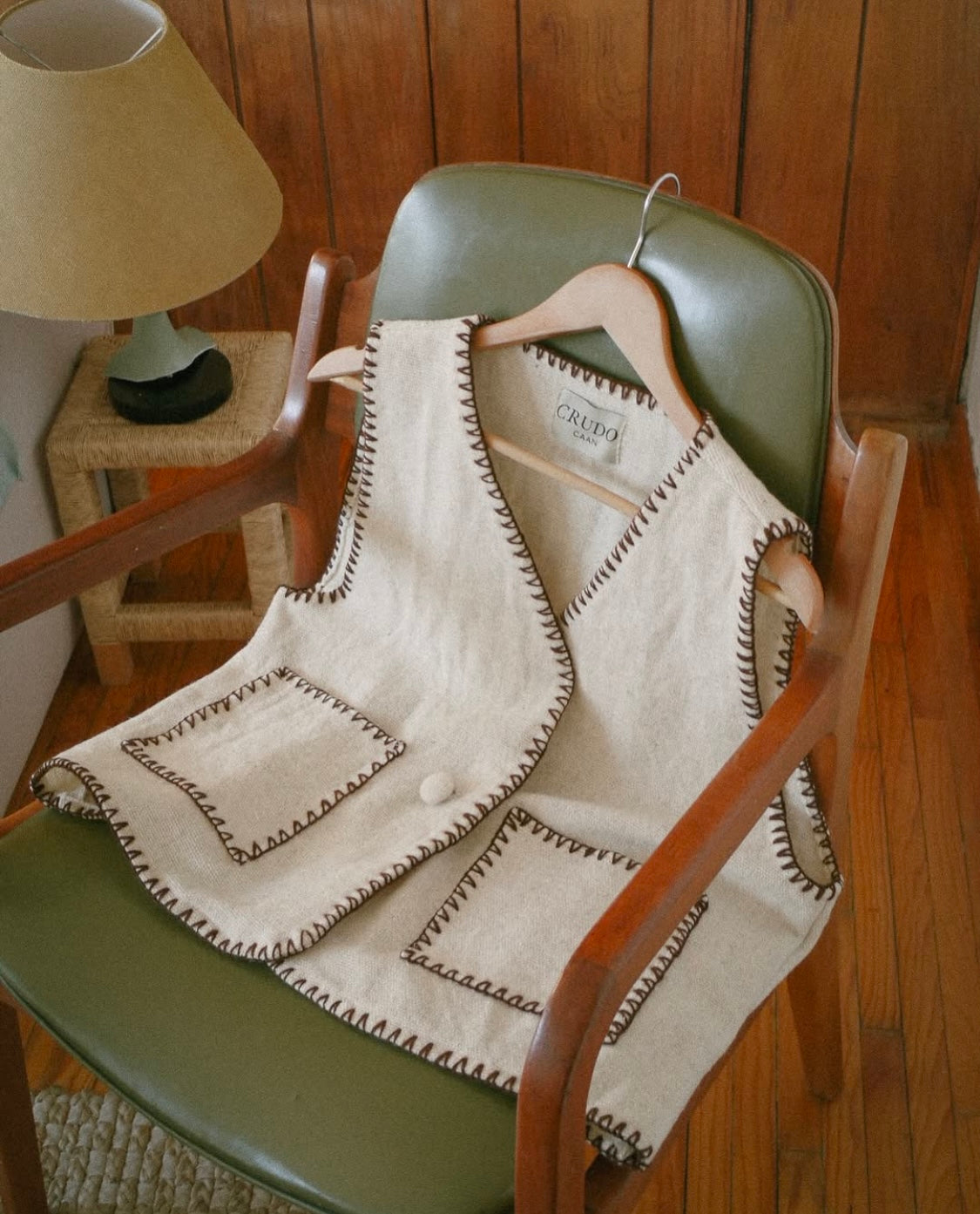 CREAM WOOL VEST