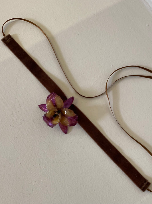 PINK/BROWN ORCHID VELVET CHOKER
