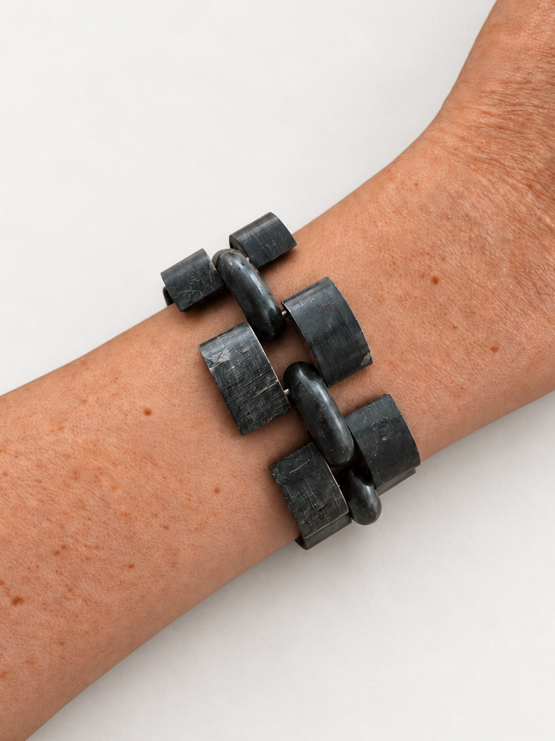 VINTAGE HORN LINK BRACELET