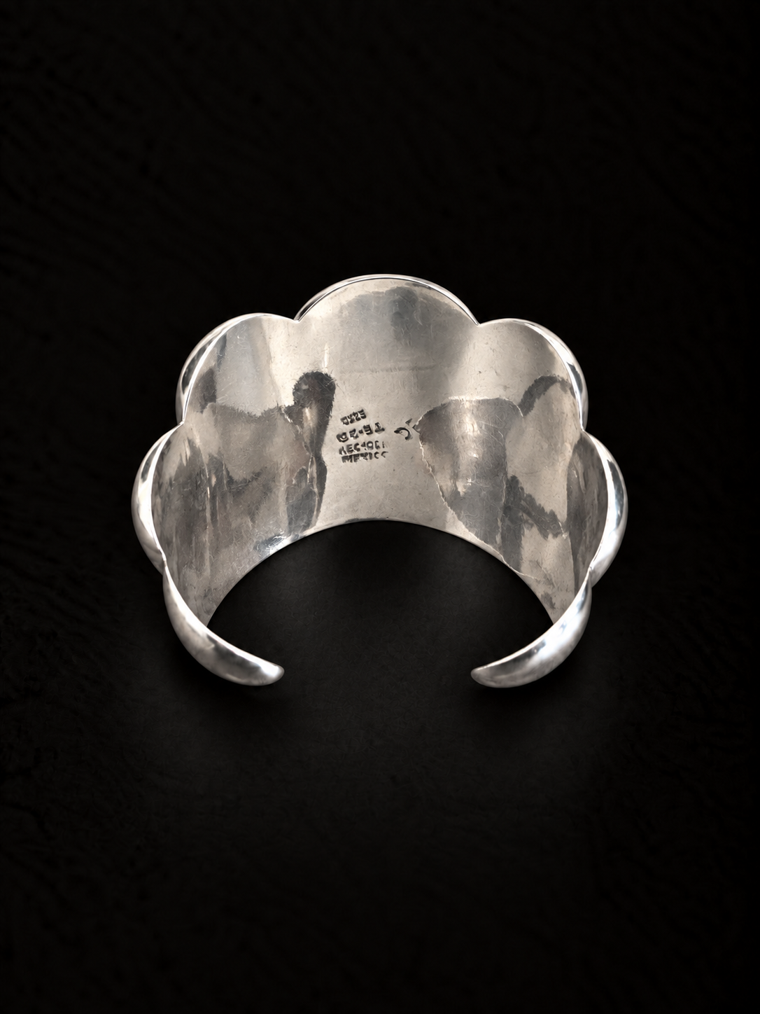 VINTAGE WAVE CUFF