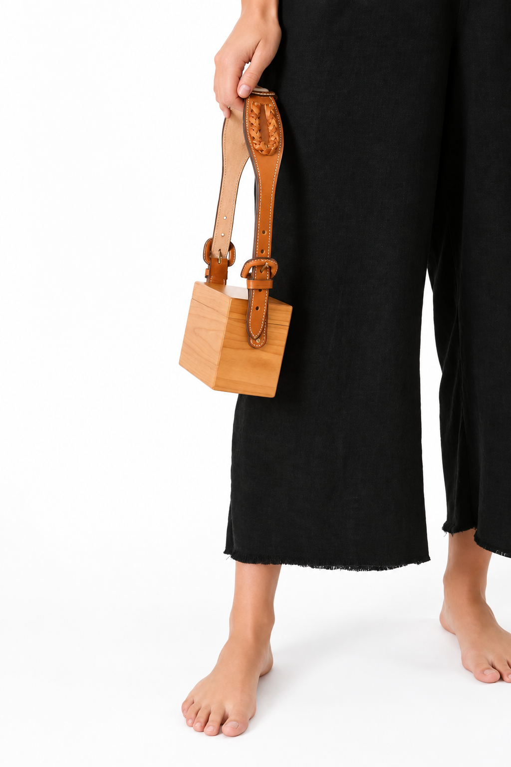 TAN CORRELLON STRAPS