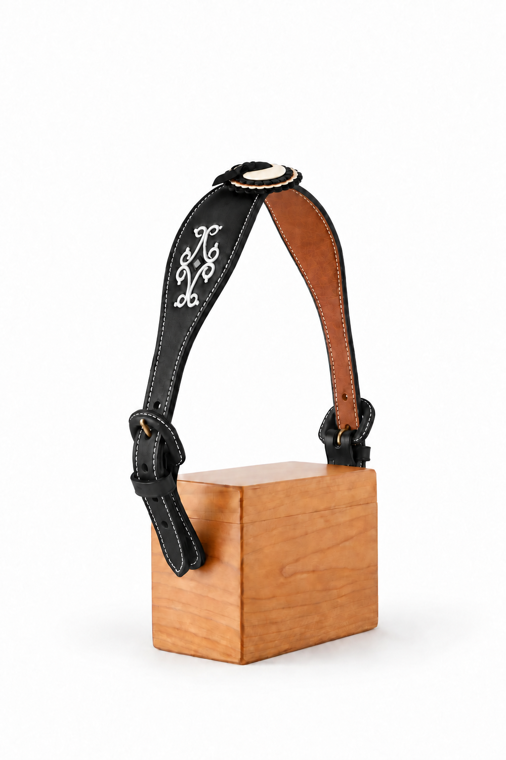 BLACK CORRELLON STRAPS
