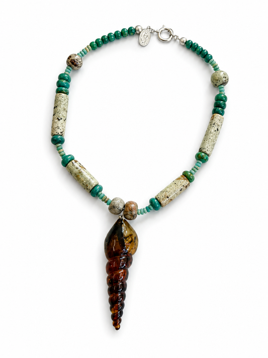 CARACOL ALARGADO NECKLACE
