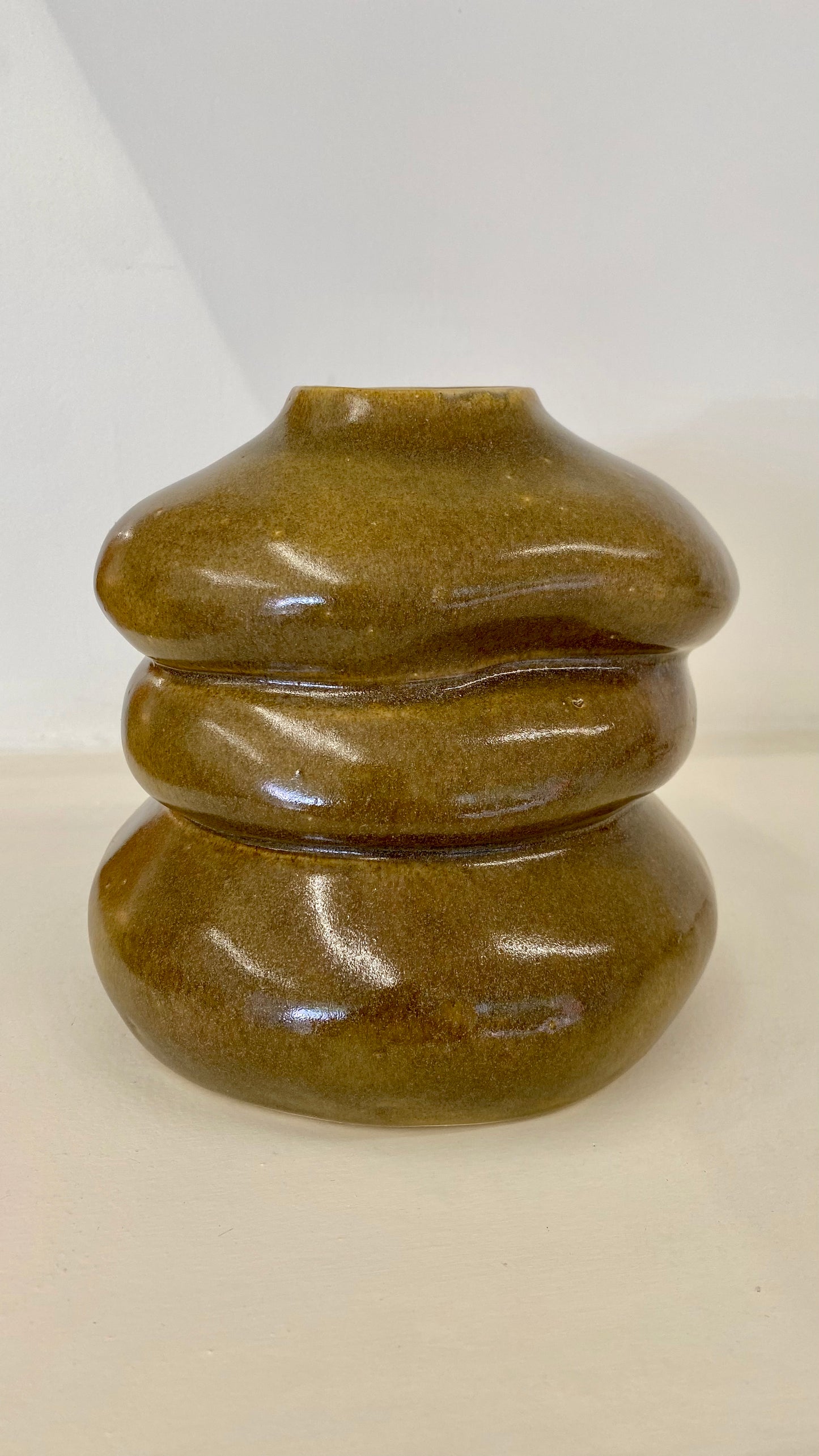 CERAMIC SCULPTURE VASE