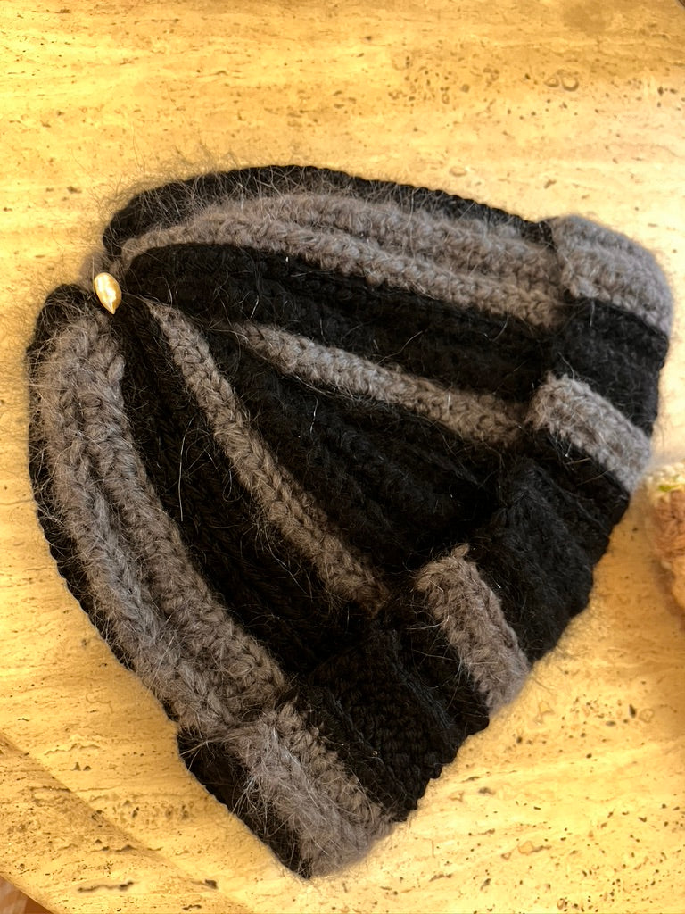 MOHAIR CROCHET BENNIE