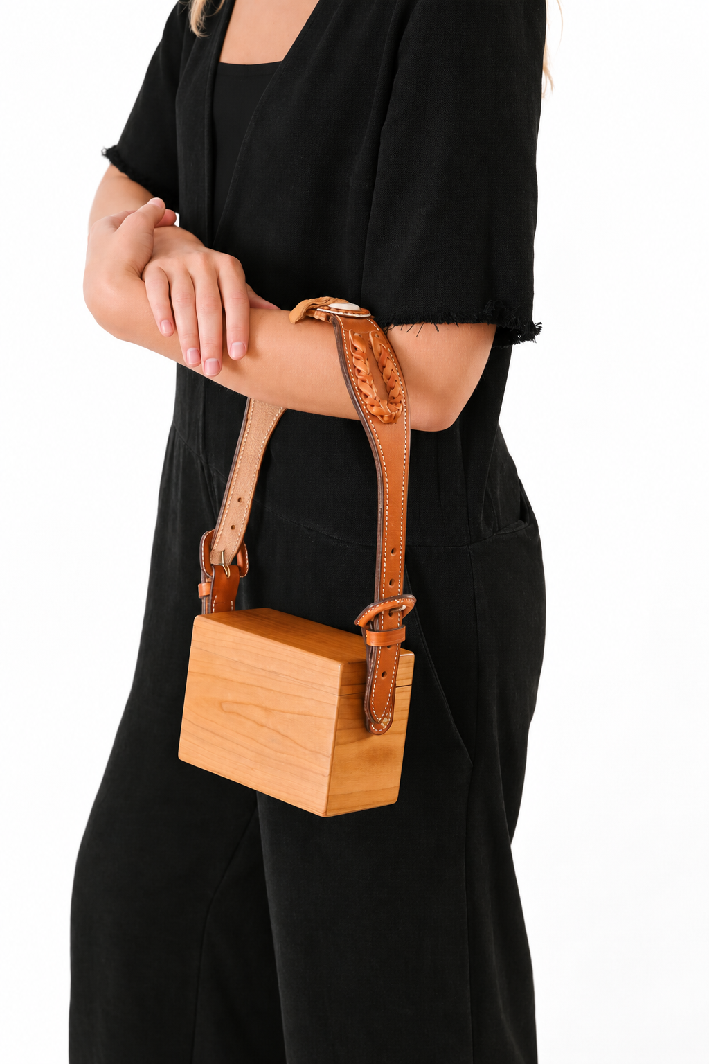 TAN CORRELLON STRAPS