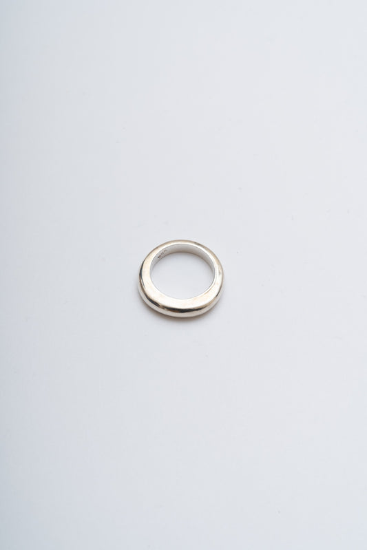 THIN STACKABLE RING